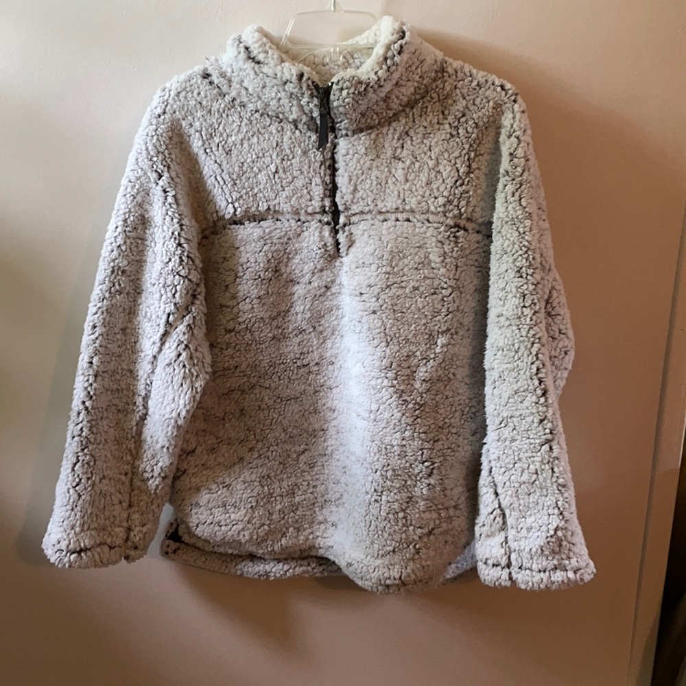 Fluffy pull over hoodie